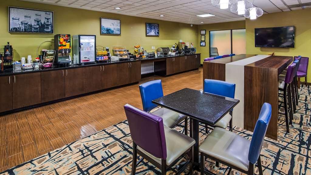 Best Western Plus Mcdonough Inn & Suites Ngoại thất bức ảnh